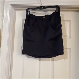 Old Navy mini skirt is in great condition no flaws. Black in color